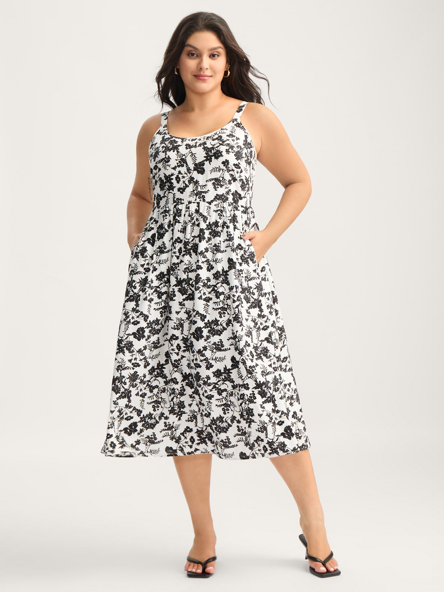Monochrome Florals Shirred Backless Midi Dress