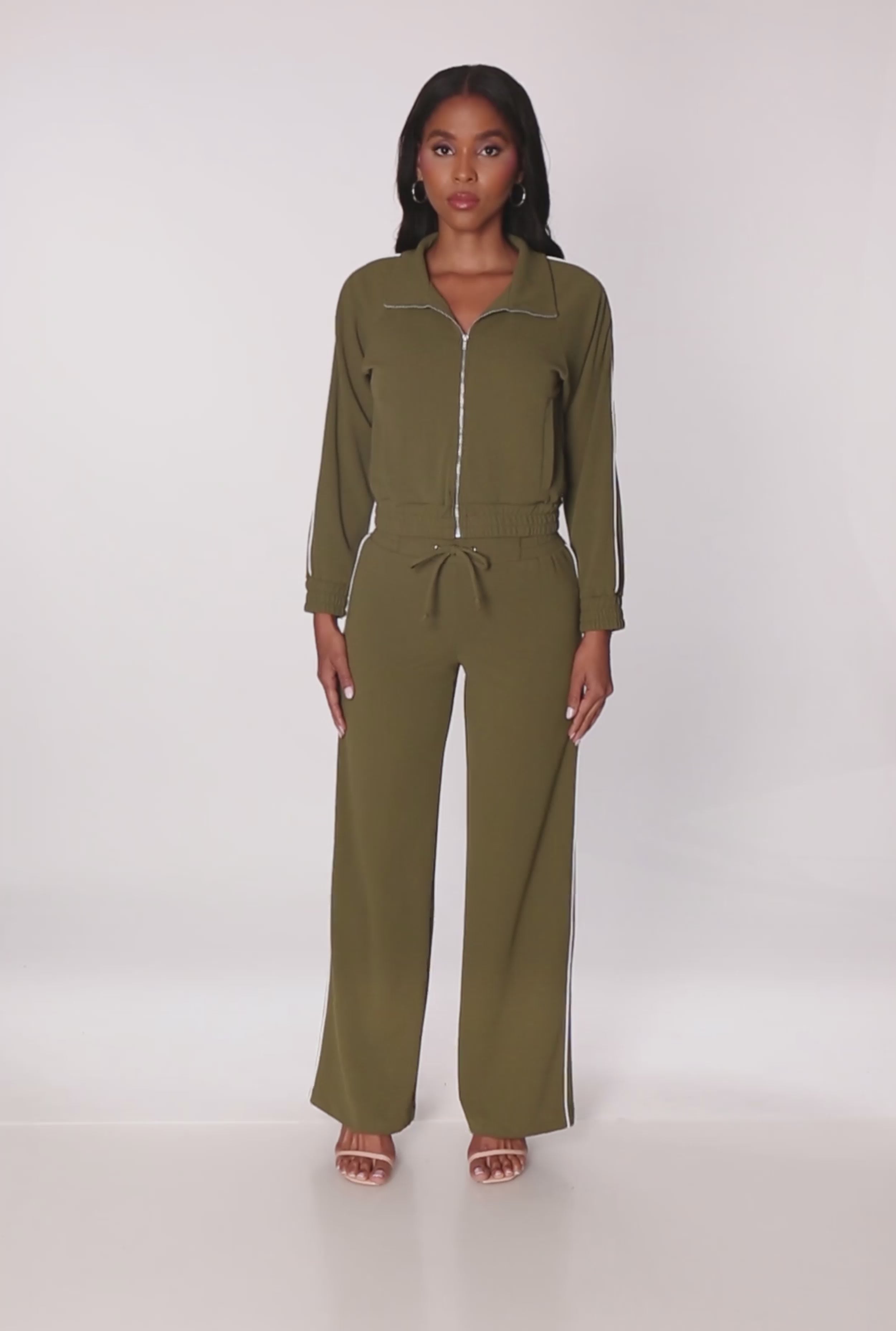 Crepe Knit Zip Front Jacket with Contrast Piping