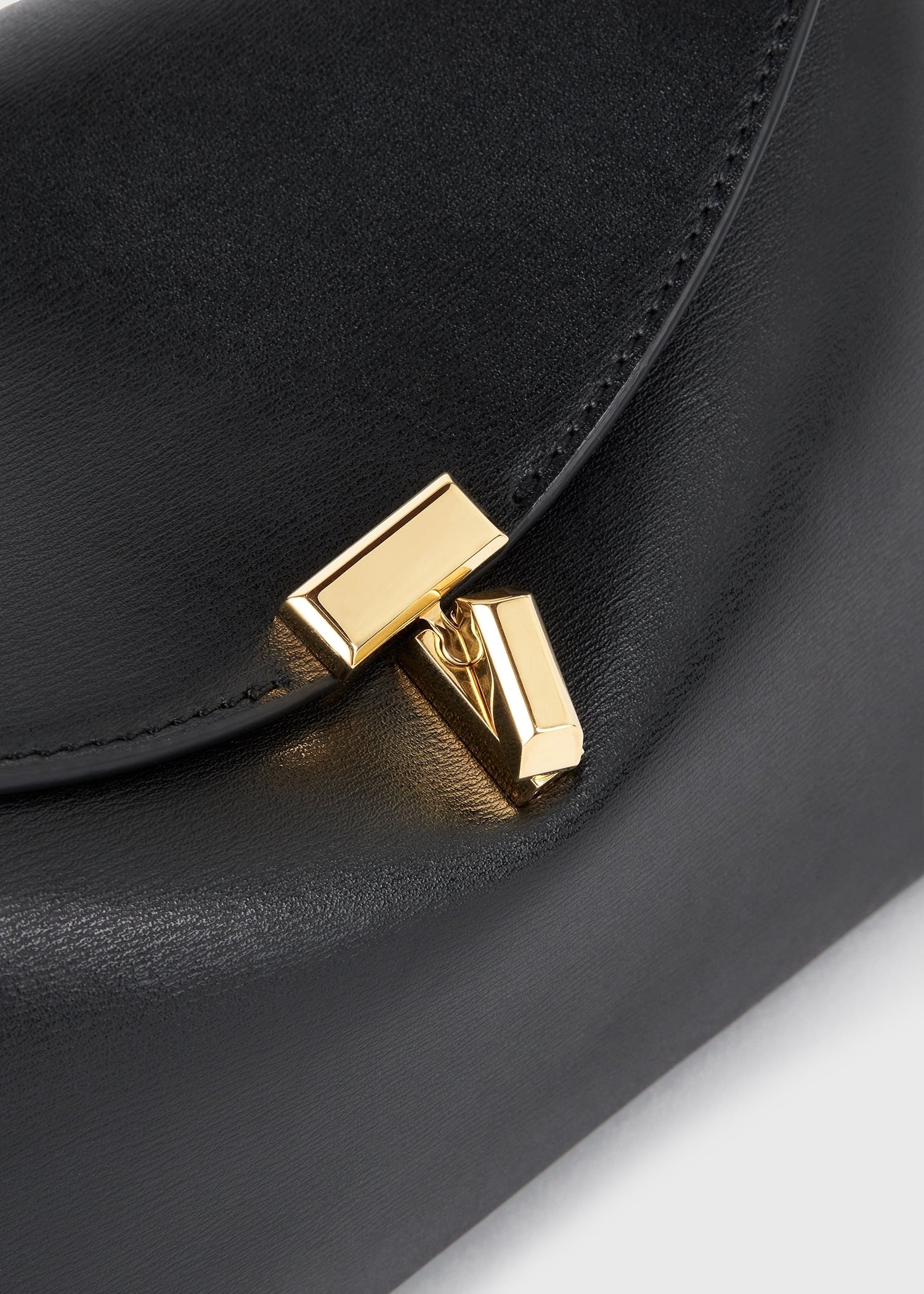 T-lock leather clutch black
